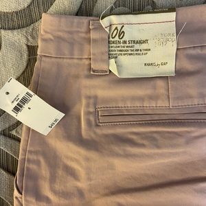 Size 6 relaxed Gap pants